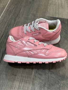 Reebok Leather Metallic Pink Sneaker, OrthoLite Peek N’ Fit Insoles, Size 7, GUC
